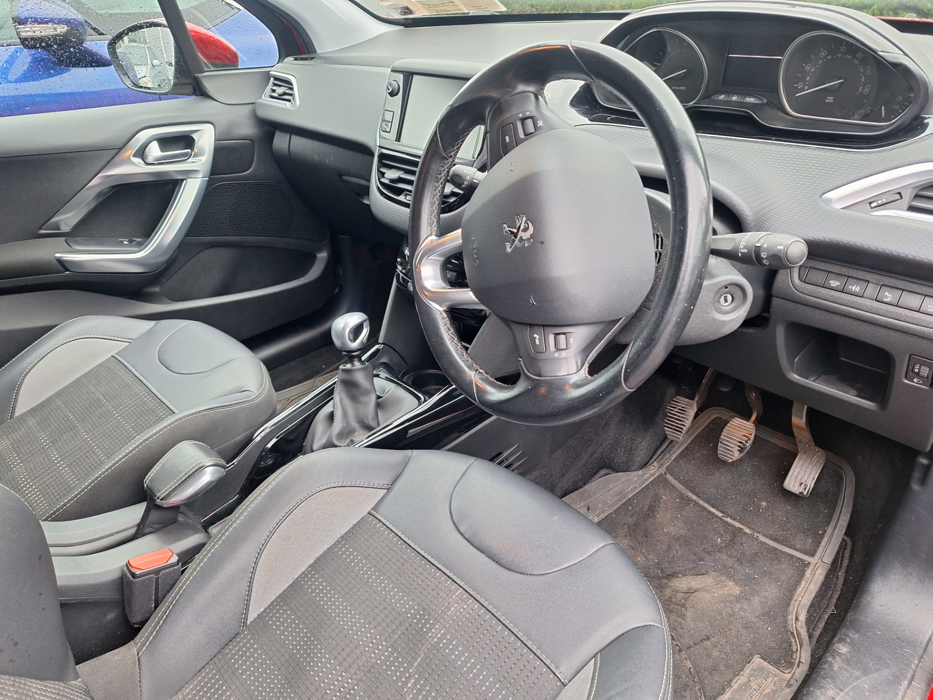 Peugeot 2008 - Image 4