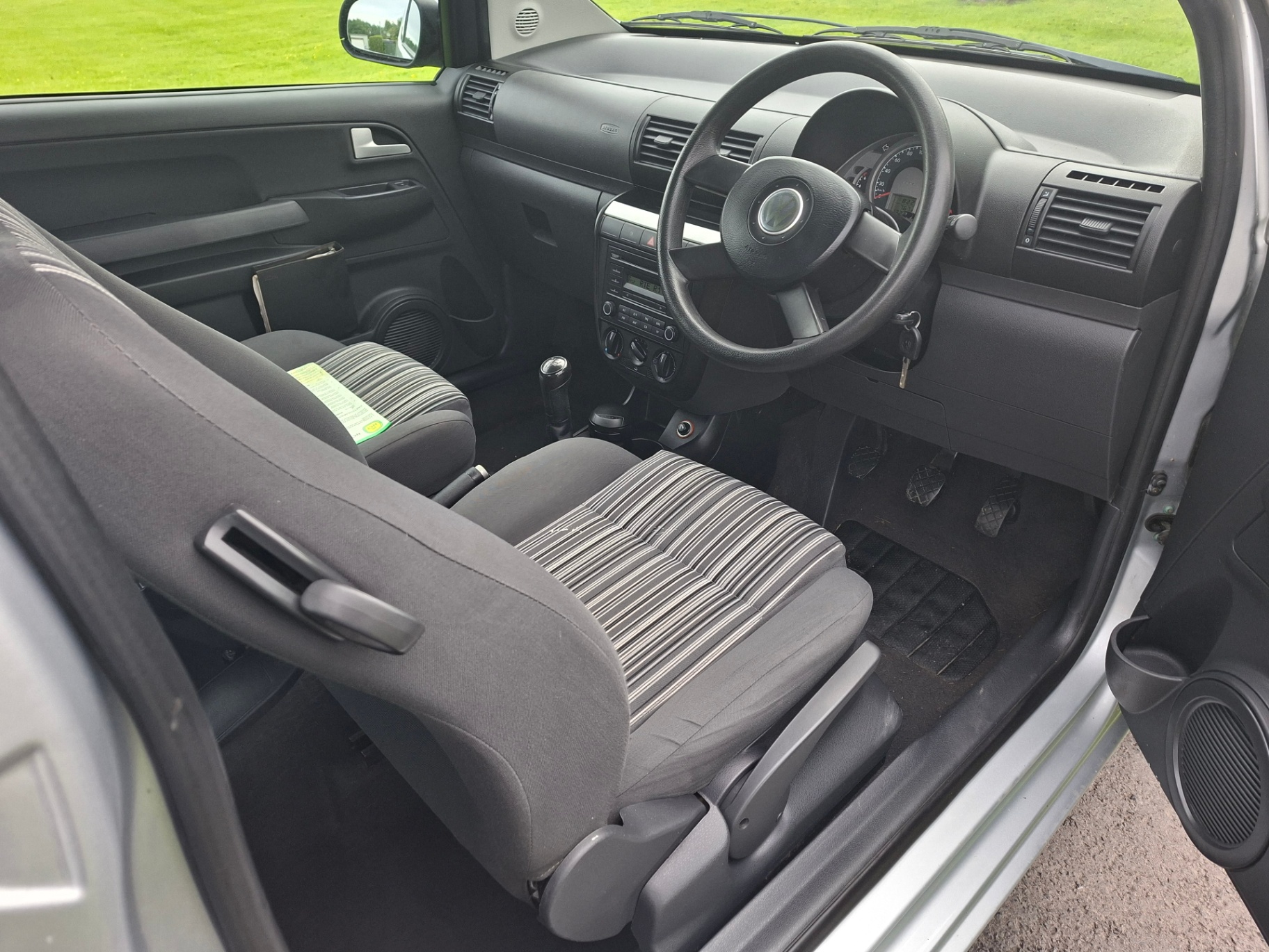 Volkswagen Fox - Image 5