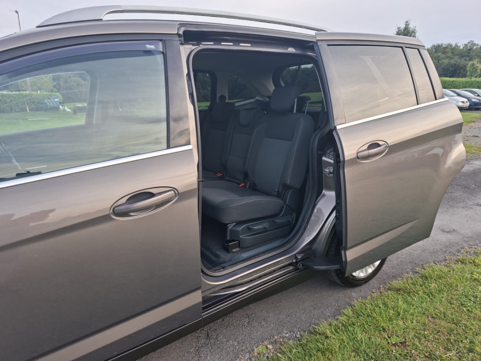 2013 Ford CMax - Image 5