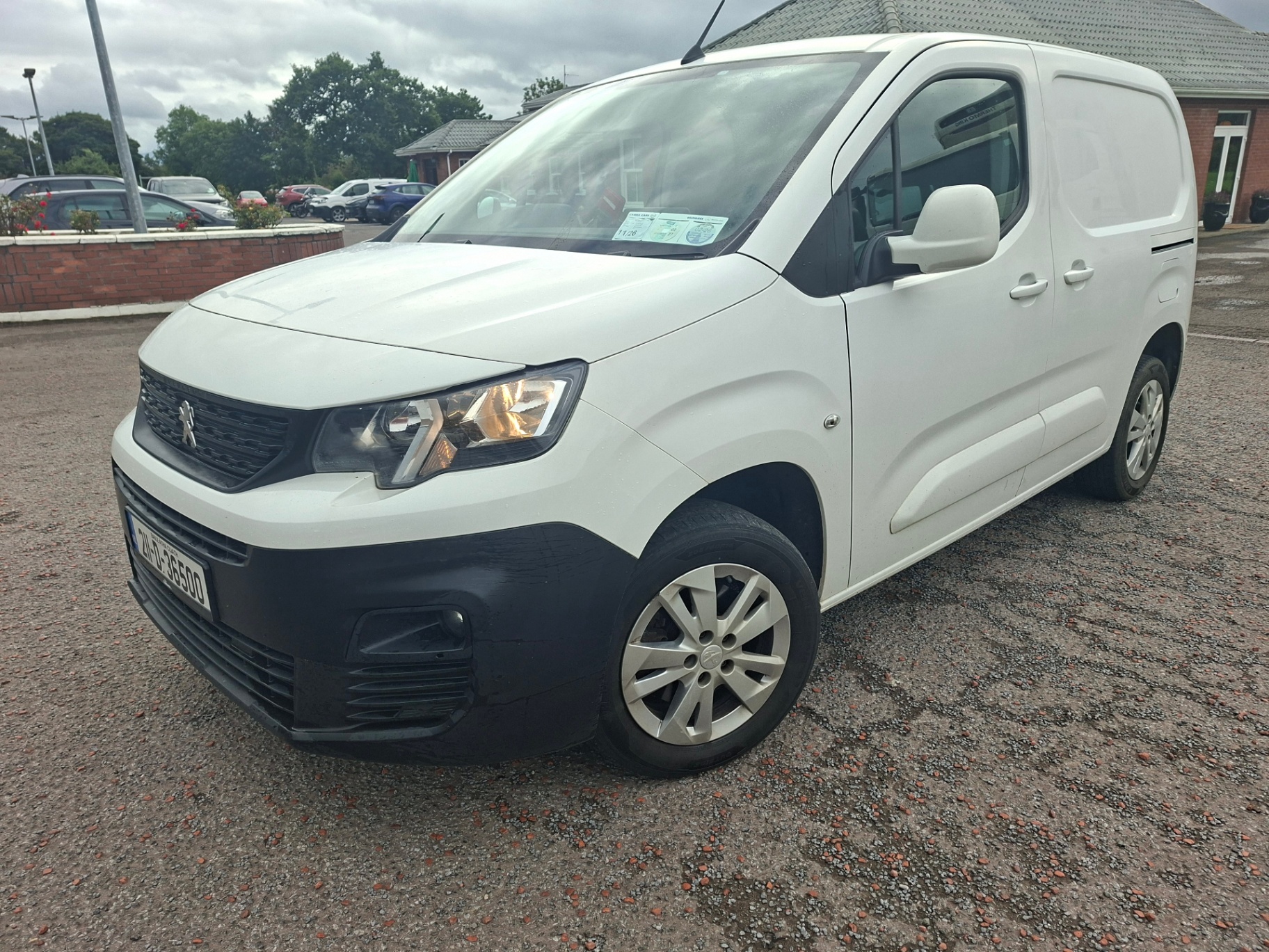 2021 Peugeot Partner - Image 5