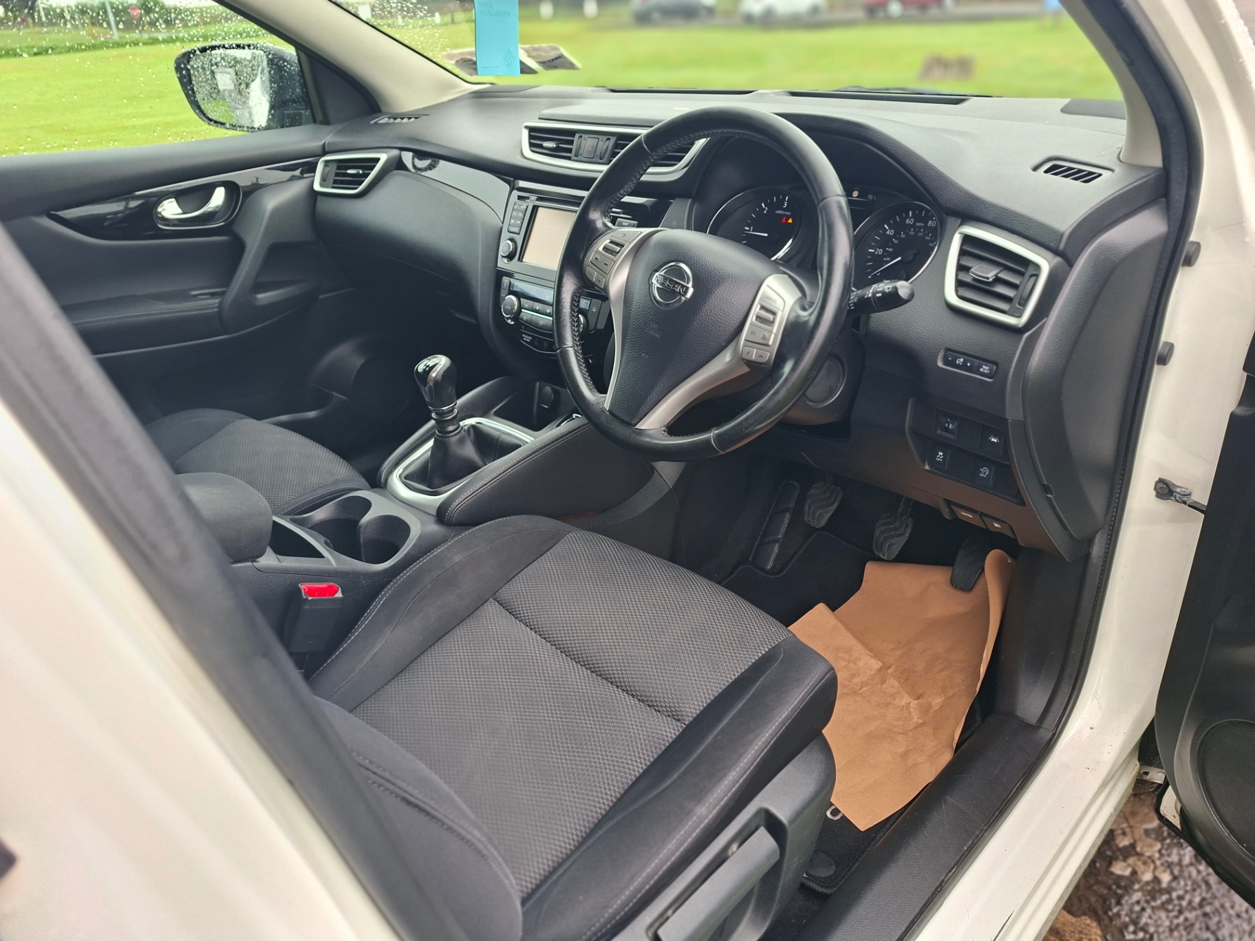 2017 Nissan Qashqai - Image 10